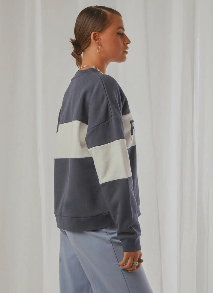 Rolla's Rolla's - Split Logo Sweater - Navy - Image 4