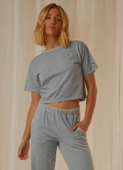 Champion - Vintage Dye Crop Tee - Wildflower Blue